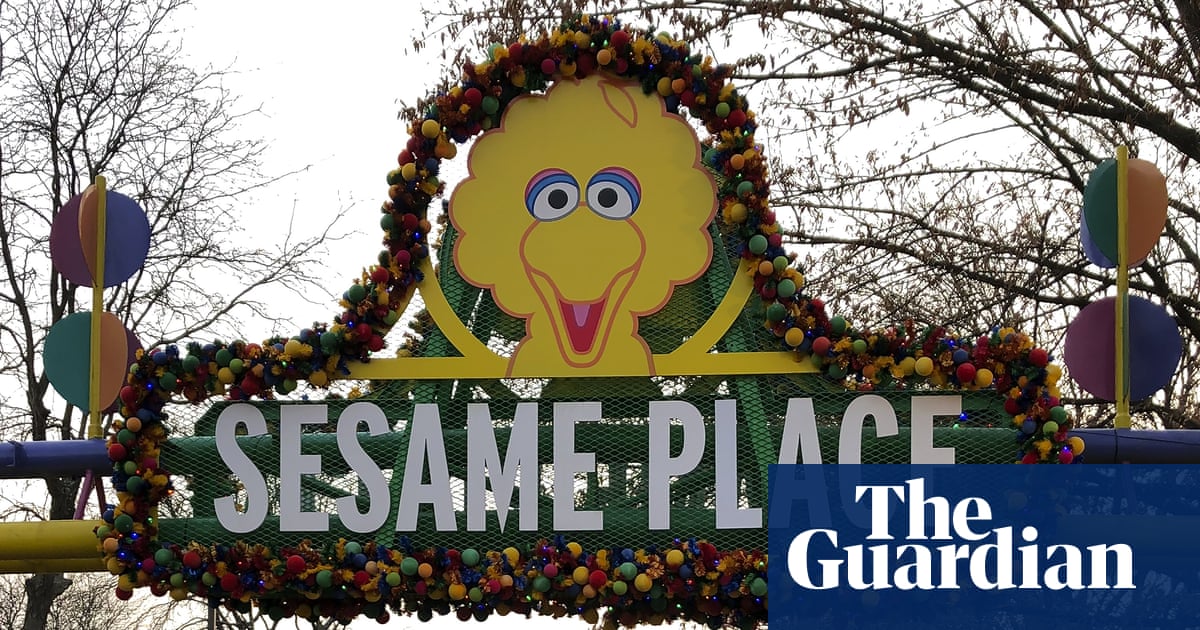 Sesame Street theme park apologizes after Black girls shunned by costumed character