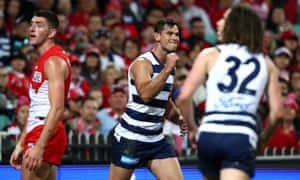 Sportwatch Roosters Beat Bulldogs Vixens Down Thunderbirds Swans Fall To Cats And More As It Happened Sport The Guardian