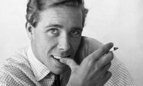 Lord Snowdon developed enthusiasms that were essentially solitary, for gadgets and for photography, as well as a degree of emotional distance and wilfulness. 