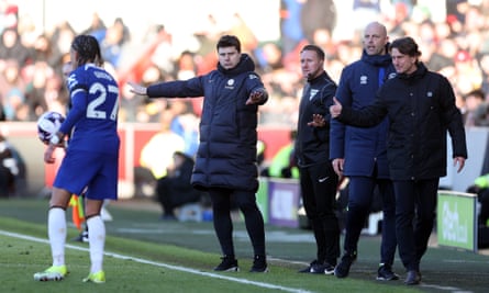 Mauricio Pochettino calls for calm while on the touchline during the 2-2 draw against Brentford.