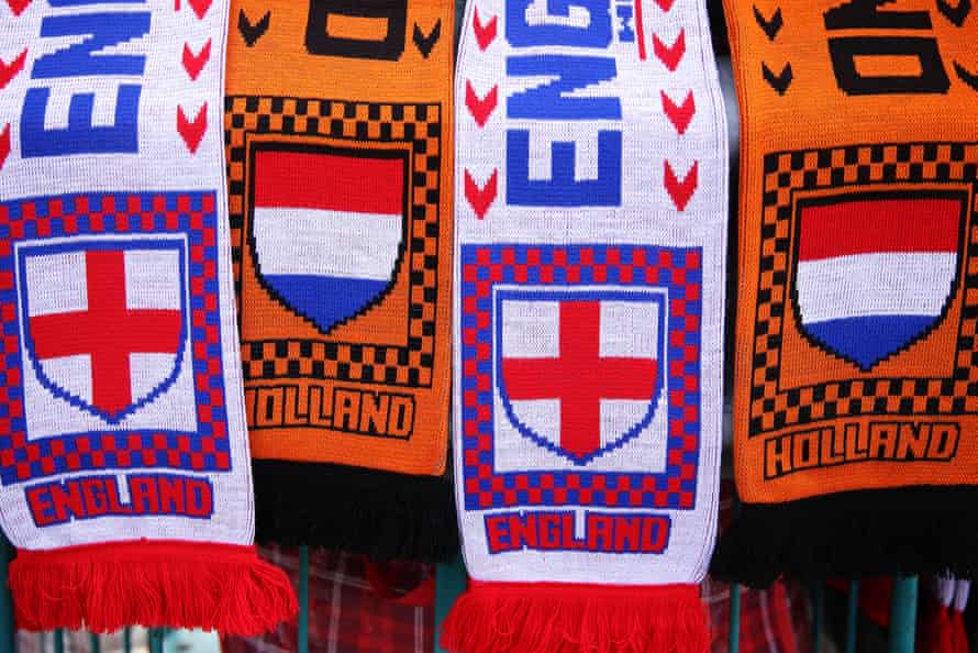 Detailed view of England and Holland truck on the street vendors' booth.