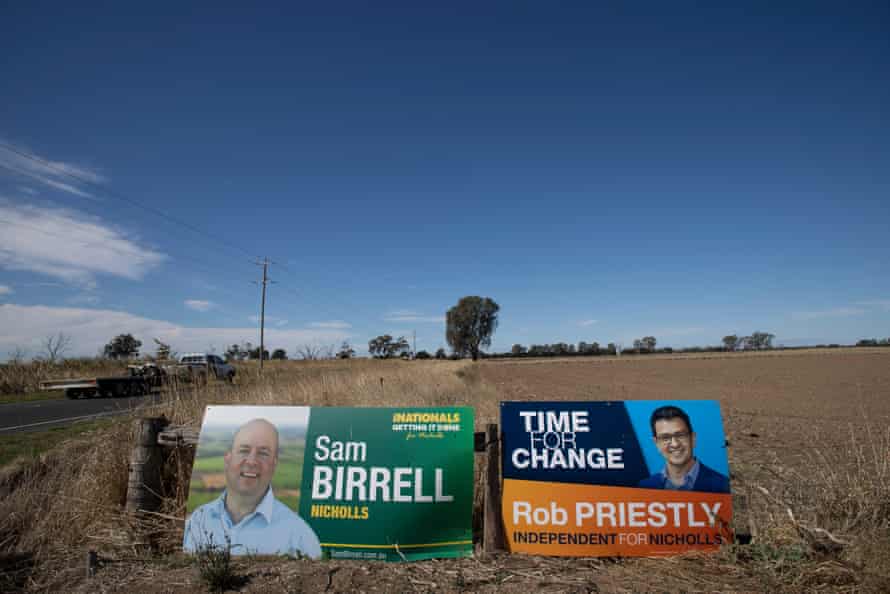 Election corflutes in the federal seat of Nicholls