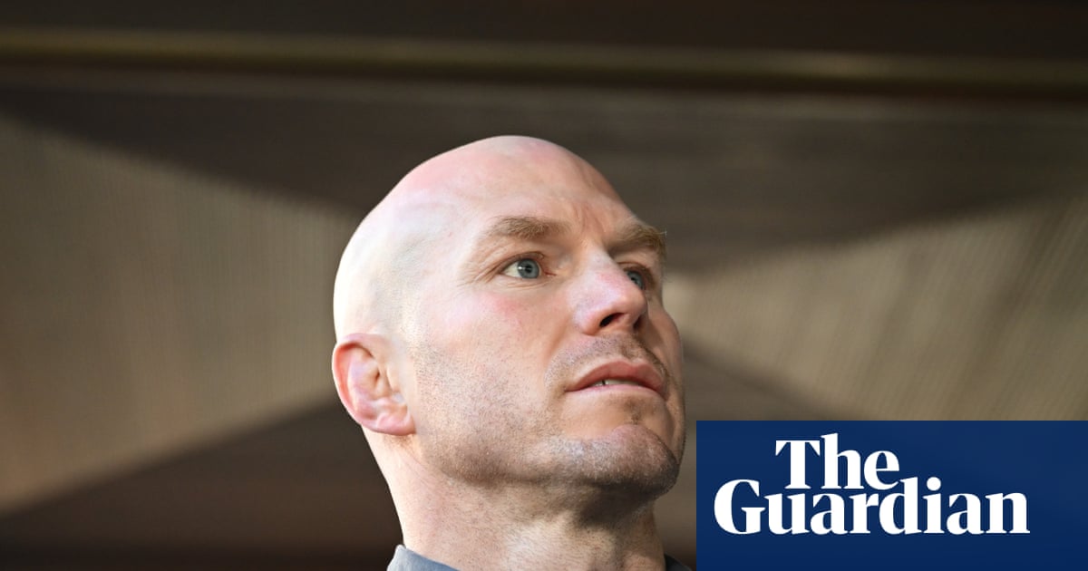 David Pocock urges Albanese to stop tech companies training AI models using Australian content