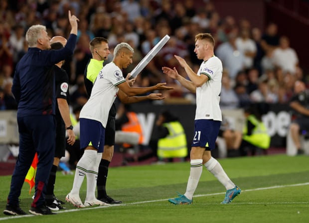 Richarlison comes on for West Ham during Tottenham's 1-1 draw on Wednesday