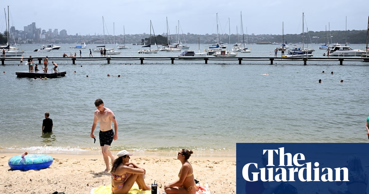 Better water quality the key to more Sydney Harbour swimming spots, council says | Sydney