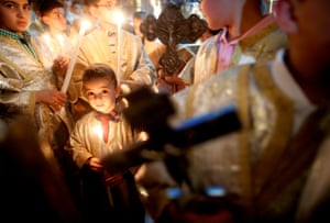 children holding crosses