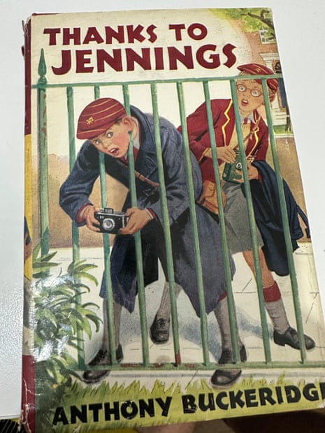 jennings in magenta