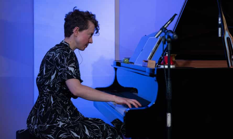 Xenia Pestova Bennett is one of the three pianists in a performance of Arlene Sierra’s Urban Birds at Drapers’ Hall.