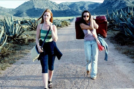Kathleen McDermott and Samantha Morton in Morvern Callar.