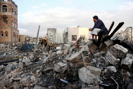 White House inadvertently texted top-secret Yemen war plans to journalist |  Trump administration | The Guardian