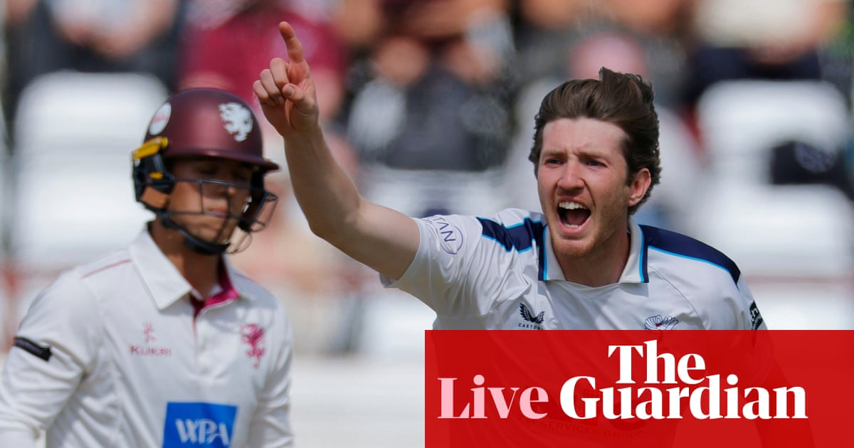 Kent v Derbyshire, Somerset v Yorkshire, and more: county cricket, day four – live