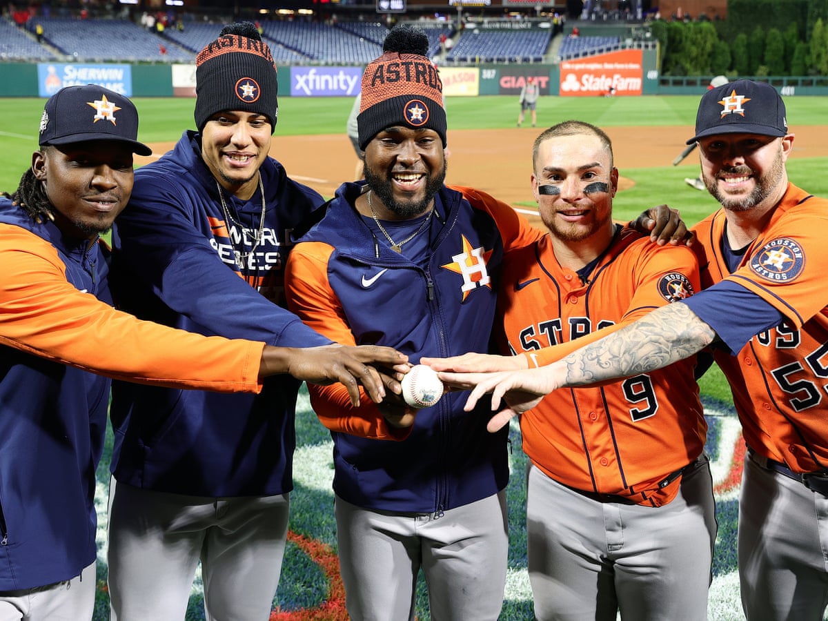 Philadelphia Phillies Playoff Roster 2025 Noemi Angeline