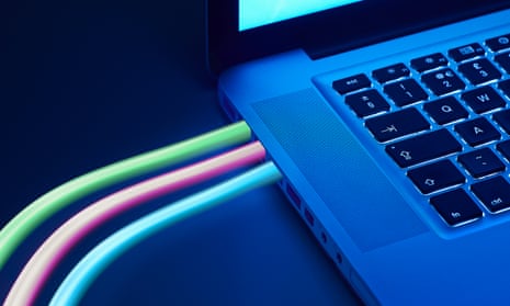 Laptop computer with high-speed fibre optic connection