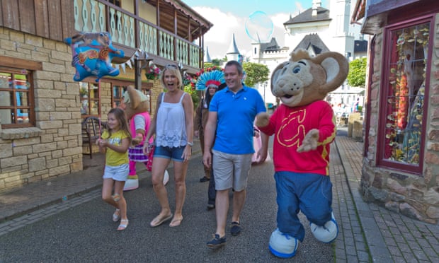 Mascot Gully Mouse joins visitors for theme park fun