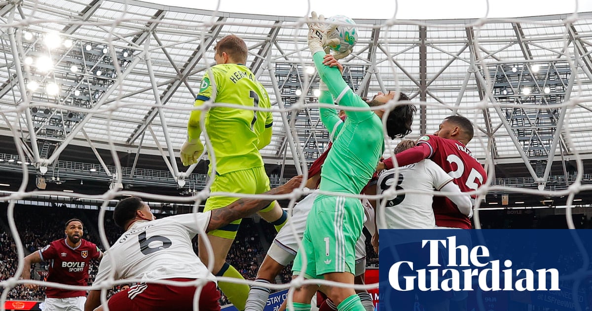 VAR offers up Arsenal’s title-deciding moment for digital mess generation | Barney Ronay