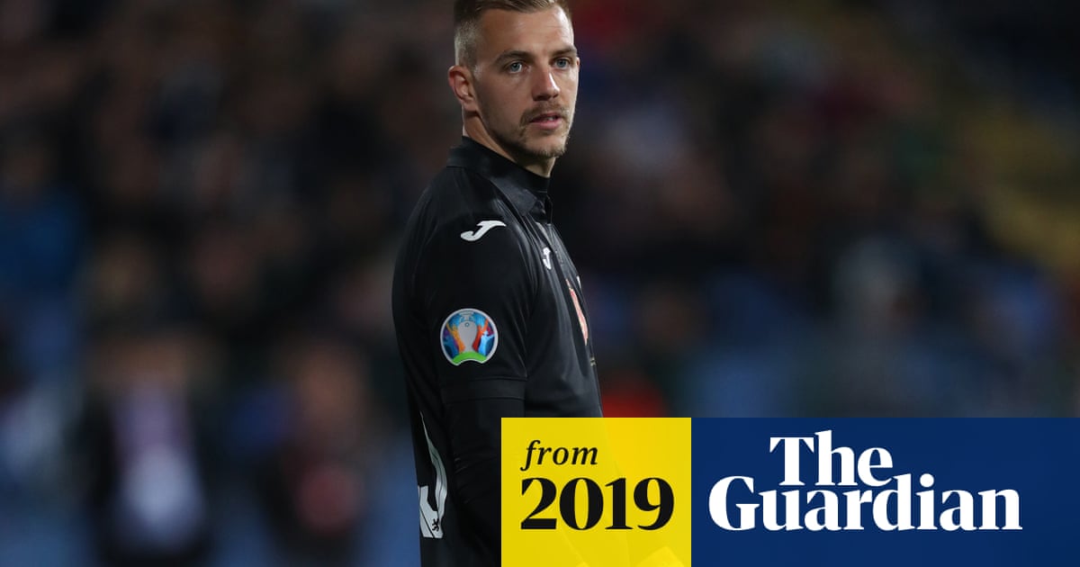Bulgaria goalkeeper praises home fans and says England players 'overreacted'