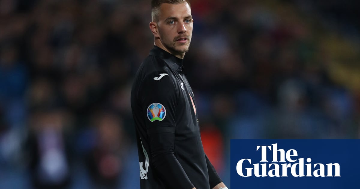 Bulgaria goalkeeper praises home fans and says England players overreacted