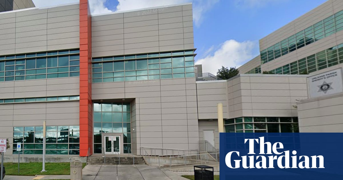 Eleven people break out of New Orleans jail, including man convicted of killings