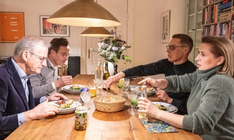 Do primeiro -ministro da Noruega, Jonas Gahr Støre, PM sueco Ulf Kristersson, presidente finlandês Alexander Stubb e Mette Frederiksen