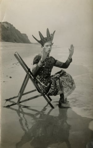 Self-portrait as King Cnut, c.1915