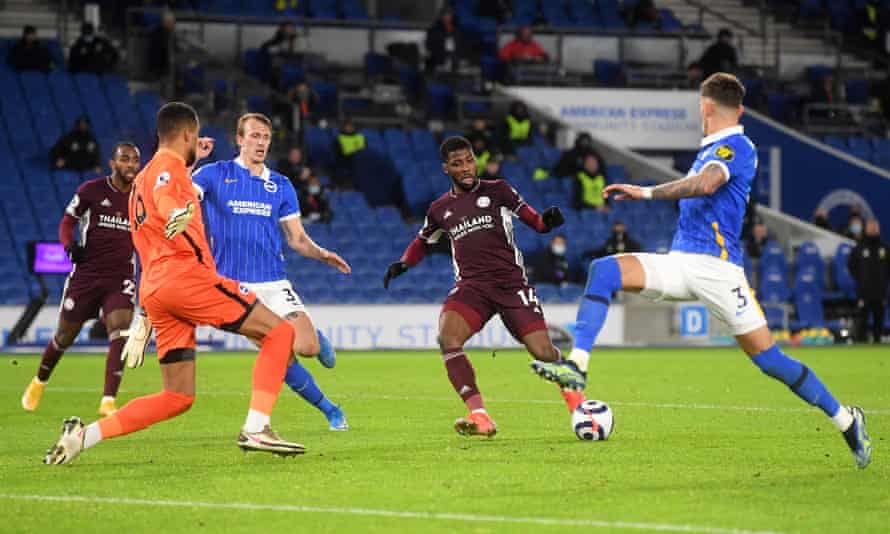 Kelechi Iheanacho fires Leicester level after being set up by a wonderful no-look pass from Youri Tielemans.