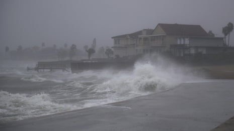 Texas coast battered by hurricane Harvey – video report