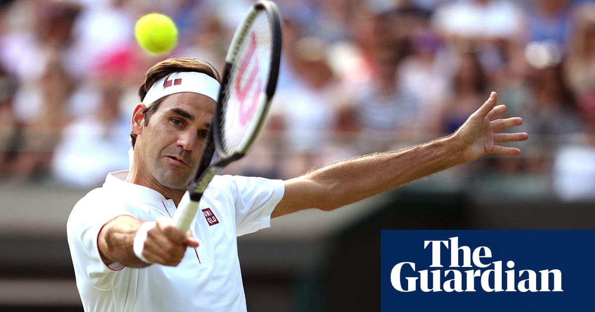 Roger Federer stunned by Kevin Anderson in five-set Wimbledon thriller