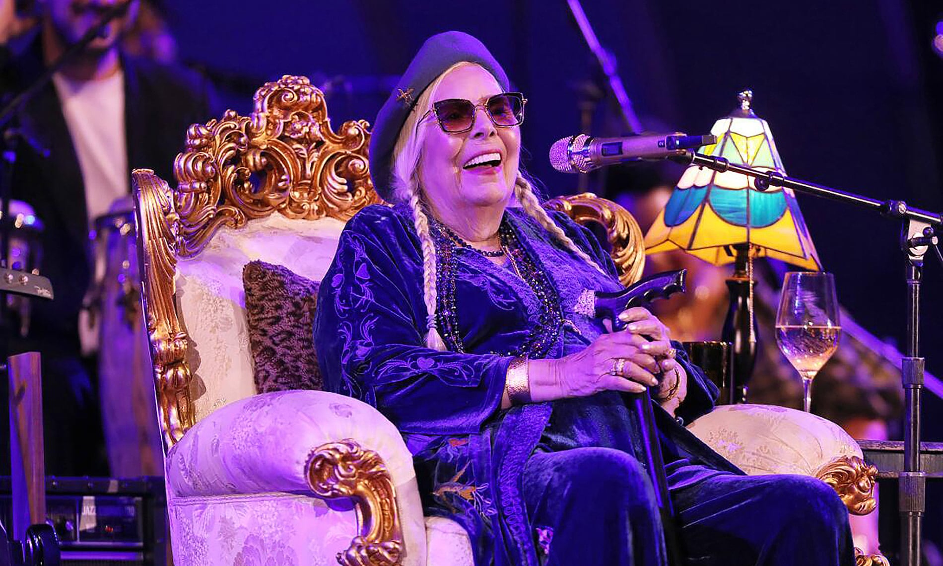 JONI MITCHELL: 'Fanculo Donald Trump!'
