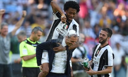 Juventus Soak Up Another Serie A Title Off The Back Of Constant Evolution Juventus The Guardian