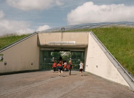 A school group at the gardens