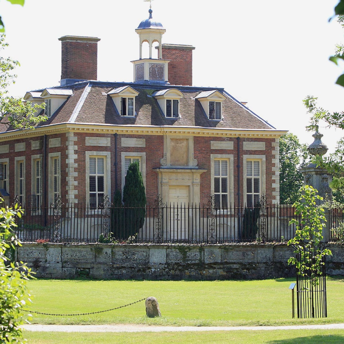 Tony And Cherie Blair S Property Empire Worth Estimated 27m Money The Guardian