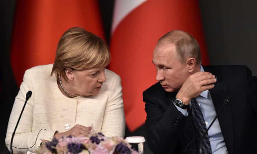 Angela Merkel and Vladimir Putin in 2018.