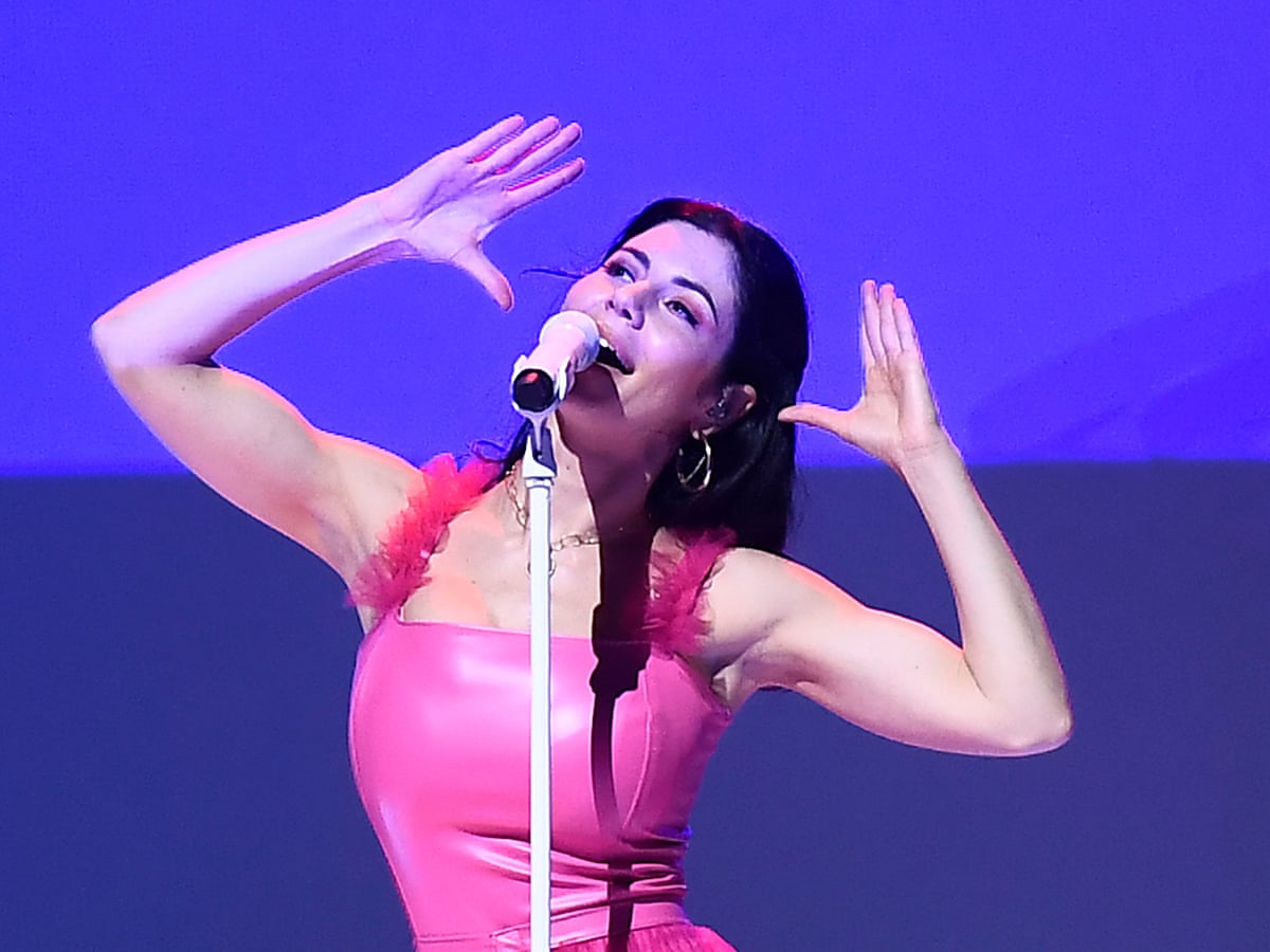 Marina review – pom-poms, lightsabers and striking pop showtunes Marina review – pom-poms, lightsabers and striking pop showtunes