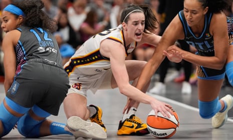 Caitlin Clark sparks resurgent Fever to fourth straight win before record  crowd | WNBA | The Guardian
