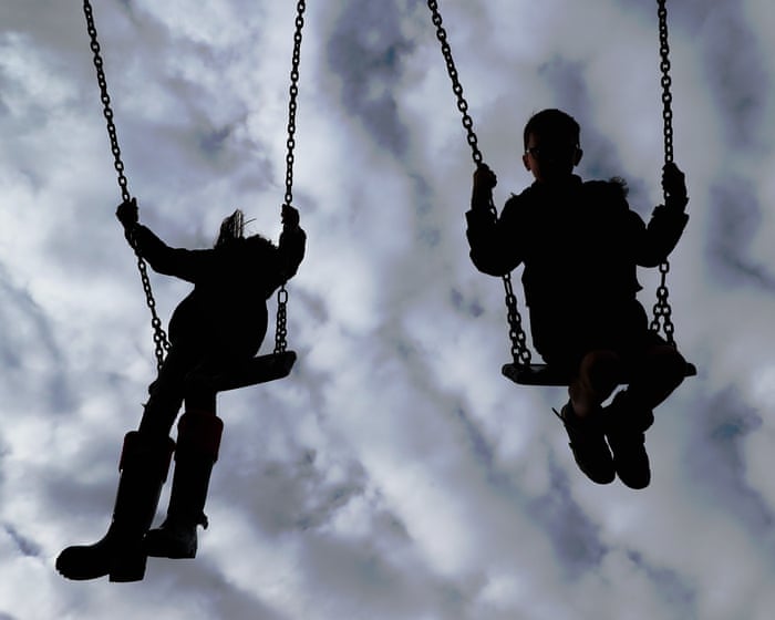 Cross-party commission urges UK government to scrap two-child benefit limit