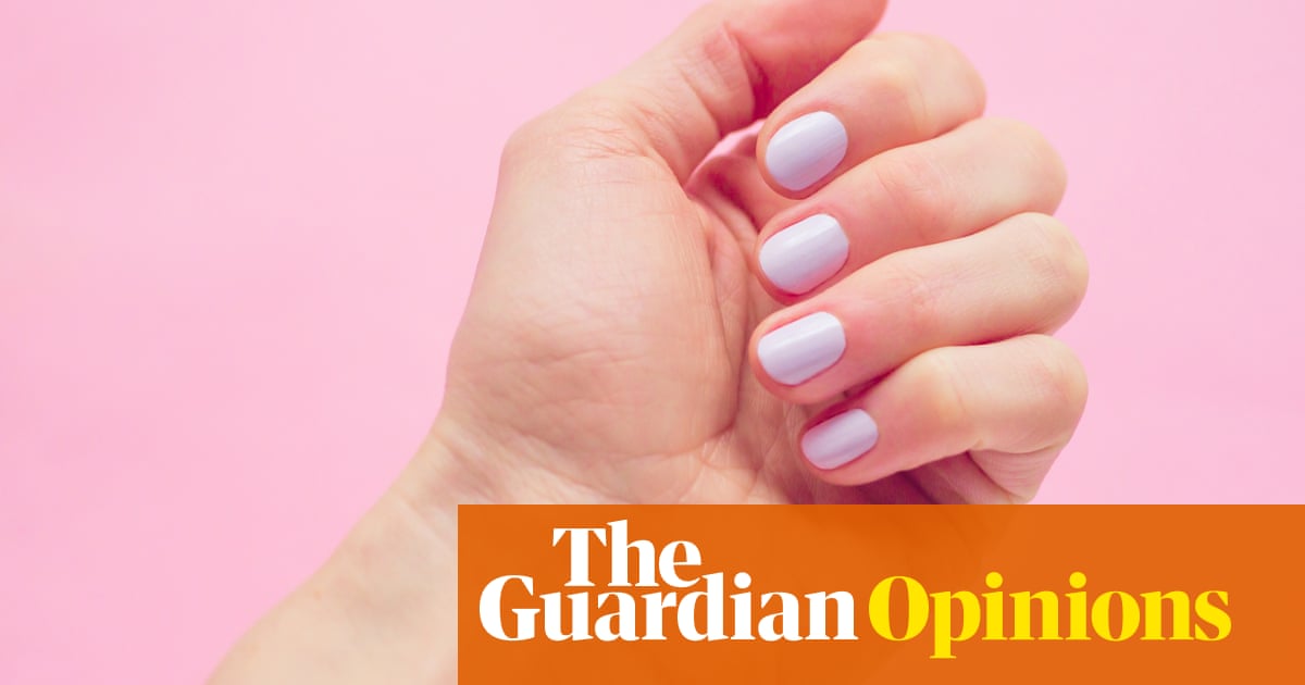 Are we heading for a recession? Show me your nails | Arwa Mahdawi