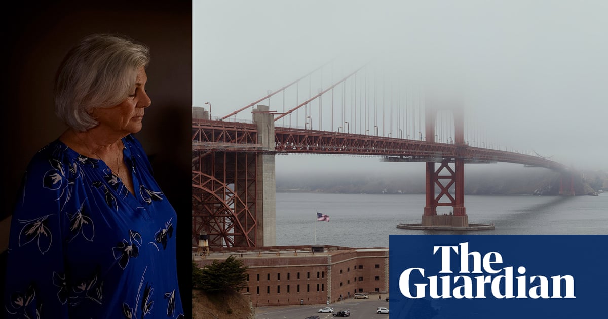 Джусто Роблес в Сан Франциско със снимки на Престън ГанауейХедър