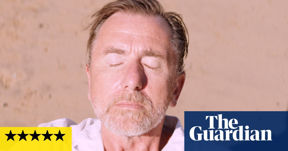 Sundown review – Tim Roth a wonderfully relaxed sociopath in Venice’s funniest film