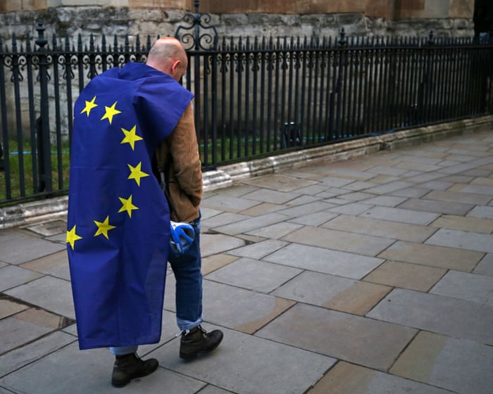People in Britain used to agree to disagree. Since Brexit, they no longer dare to talk about difficult things | Elif…