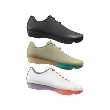 Three different styles of Fizik Tempo Beat cycling shoes.