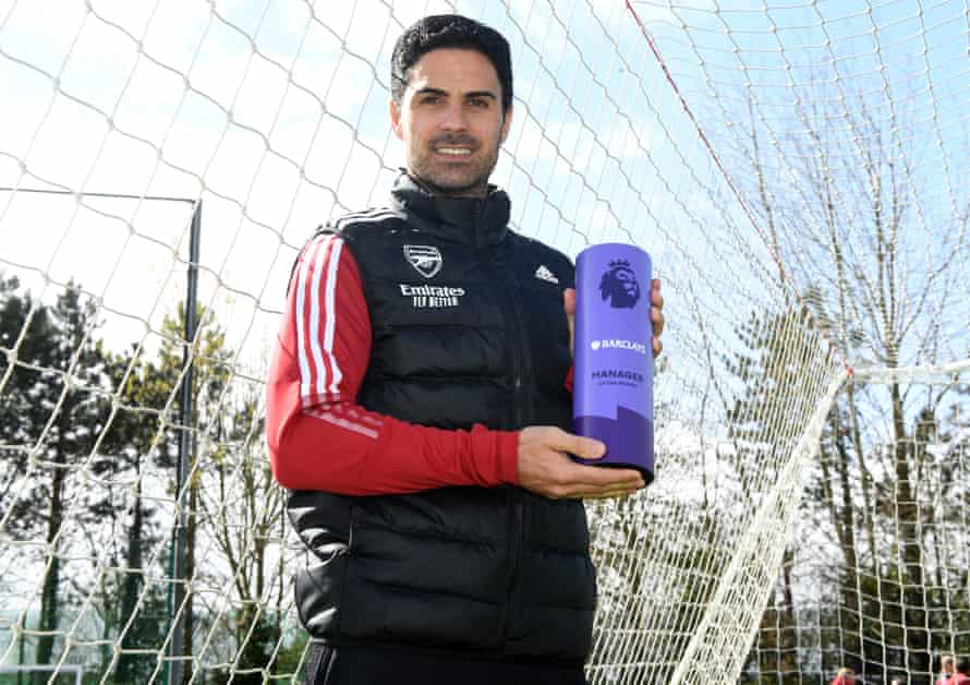 Mikel Arteta remporte le prix du manager du mois de mars, qui lui a été remis le 1er avril.