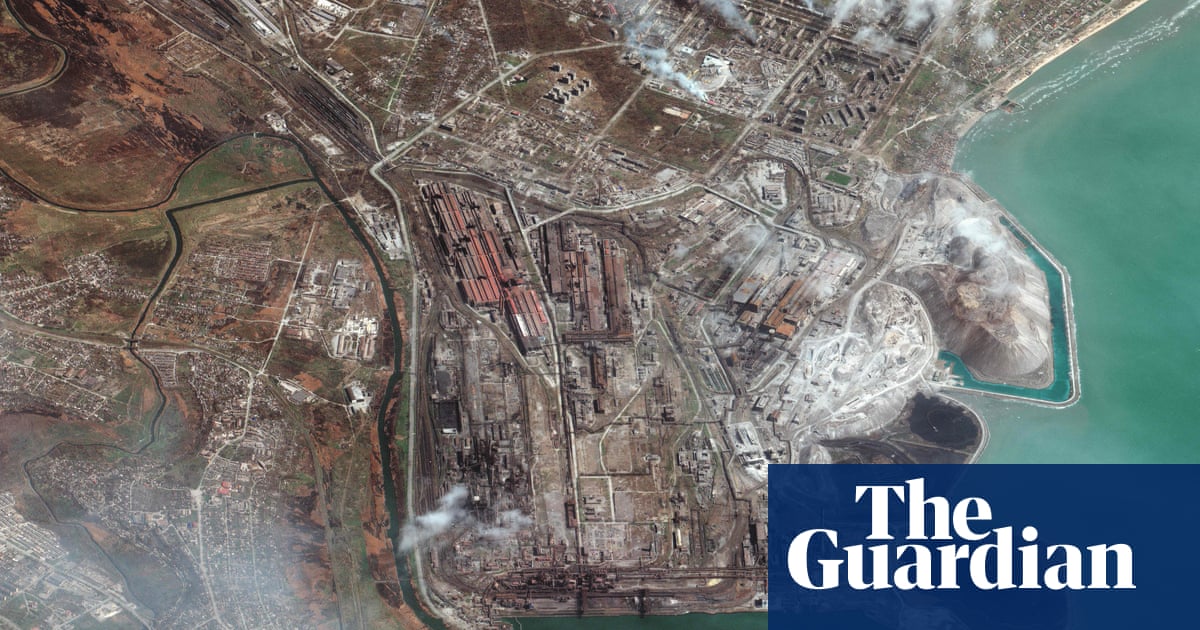‘Fortress in a city’: steel plant becomes Ukrainian hold-out in Mariupol