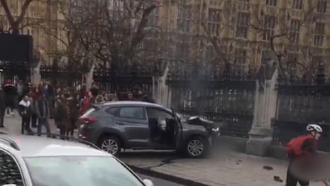 Footage of car after crash into railings outside Parliament - video