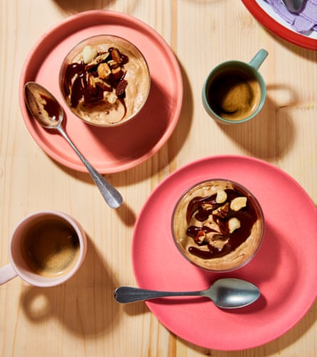 Coffee mousse with tahini fudge