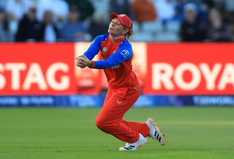 England's Danni Wyatt-Hodge takes the catch of Sri Lanka's Chamari Athapaththu.