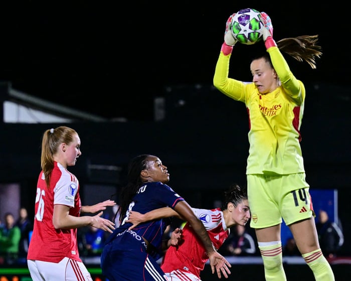 Arsenal Begins Title Defense Against Lyon in Women's Champions League