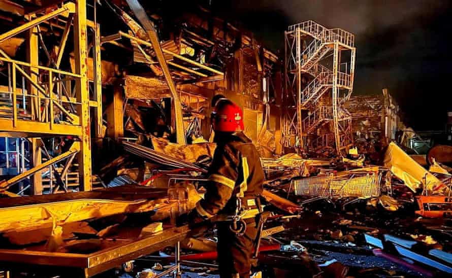 Russia-Ukraine war: Biden accuses Putin of ‘revisionist history’ in Victory Day speech as US plans $40bn aid package for Ukraine - live - breaking news headlines The images were released 10 May by the state emergency service of Ukraine.