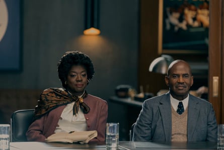 Viola Davis as Deloris Jordan and Julius Tennon as James Jordan in Air.