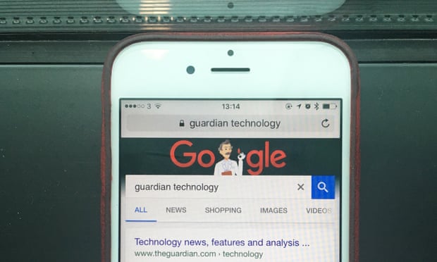 iOS mobile Safari showing Google as default search engine.