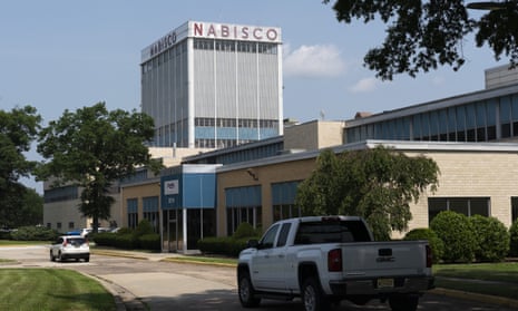 The Nabisco plant in Fair Lawn, New Jersey, shut down after 63 years, leaving 600 workers without a job. 